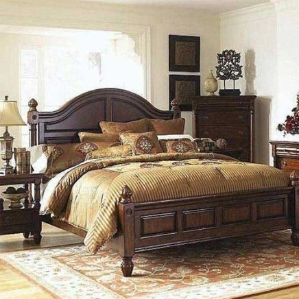 Carved Wooden Bed Manufacturers, Suppliers in Chandigarh