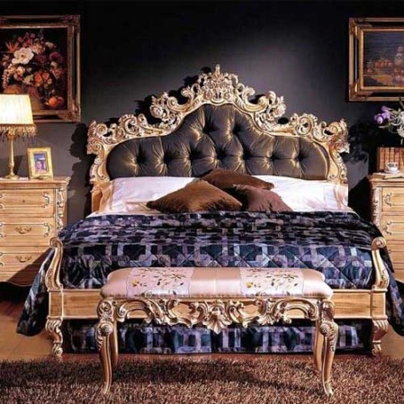 Classical Carved Bed in Delhi