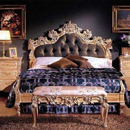 Classical Carved Bed in Delhi